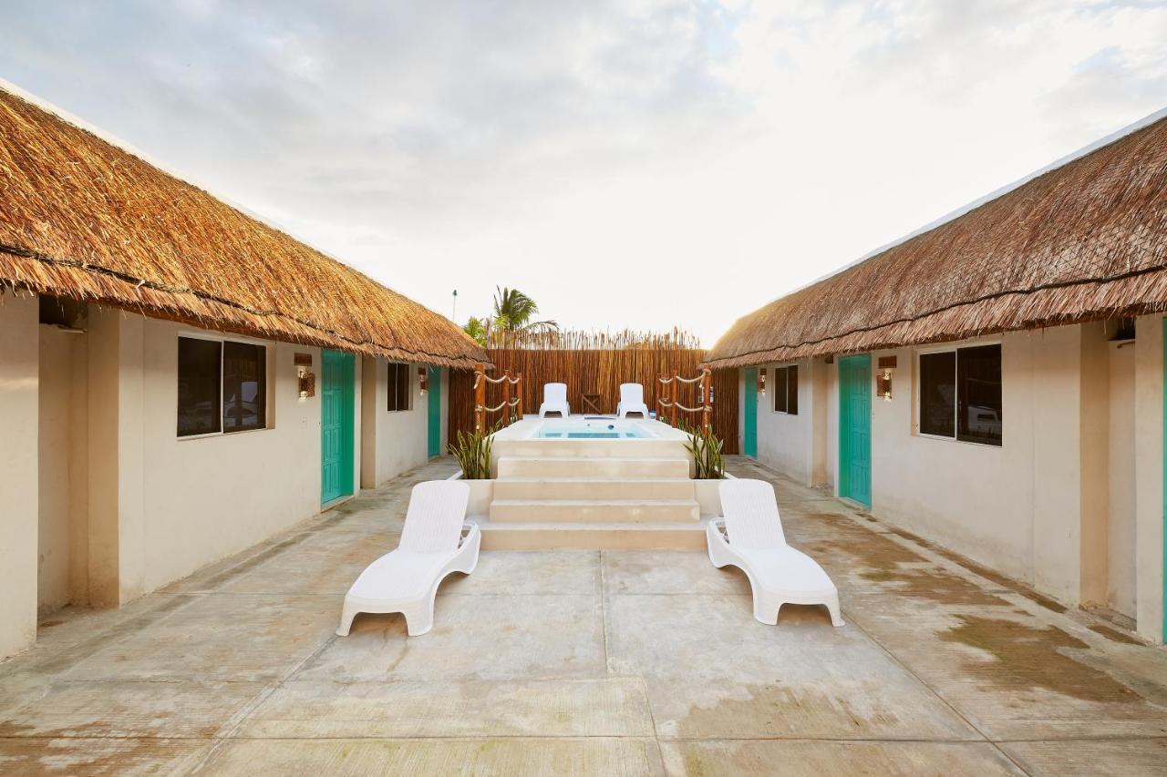 Hotel Pelicano Chiquila Esterno foto