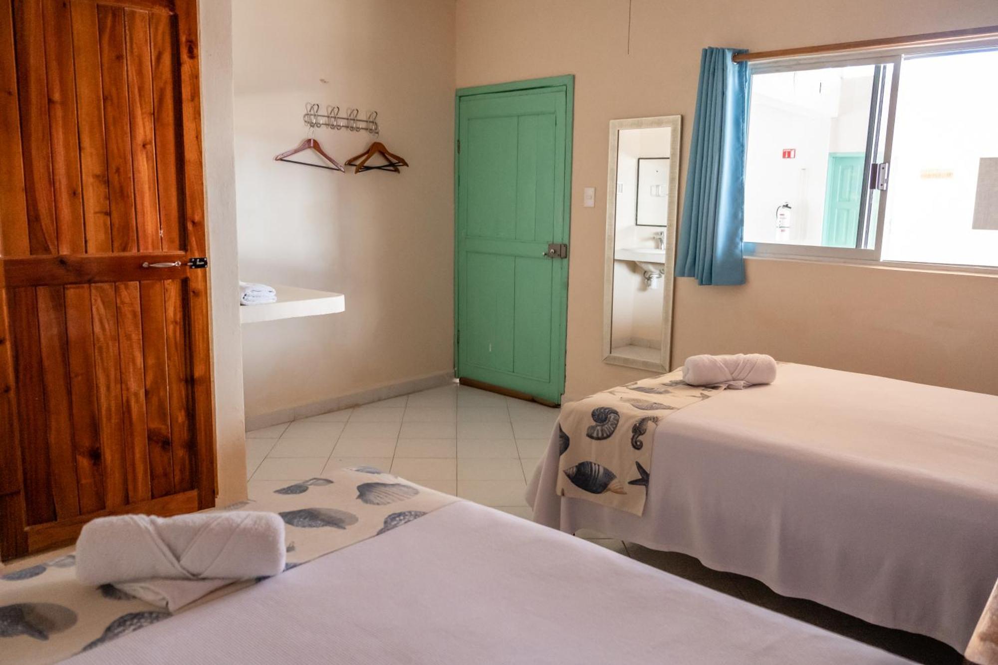 Hotel Pelicano Chiquila Esterno foto