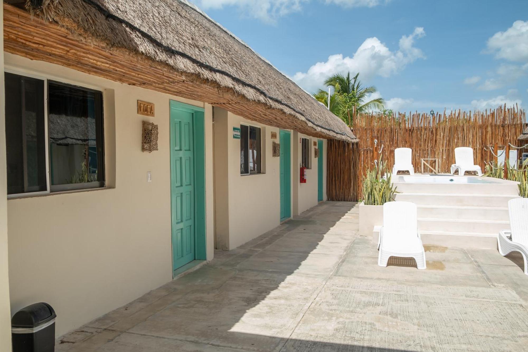 Hotel Pelicano Chiquila Esterno foto